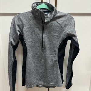 Columbia Half Zip long sleeve- women’s small